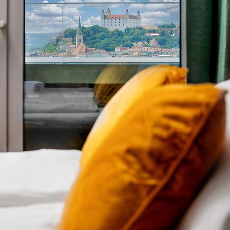Sky Park 1 - Luxurious #Instaworthy Apartment In Downtown City Center With Included Parking, Best Address In Town Pozsony Kültér fotó