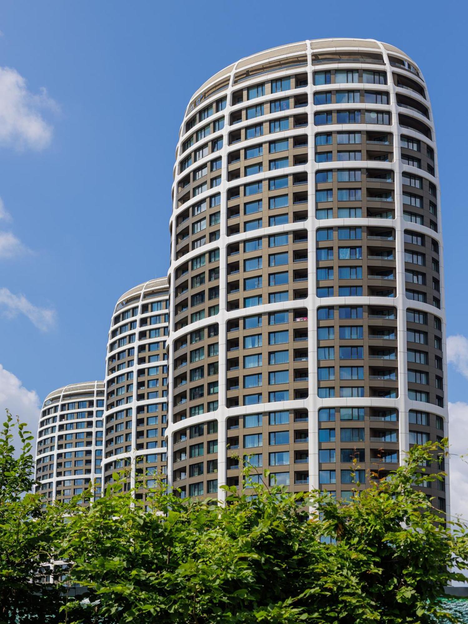 Sky Park 1 - Luxurious #Instaworthy Apartment In Downtown City Center With Included Parking, Best Address In Town Pozsony Kültér fotó
